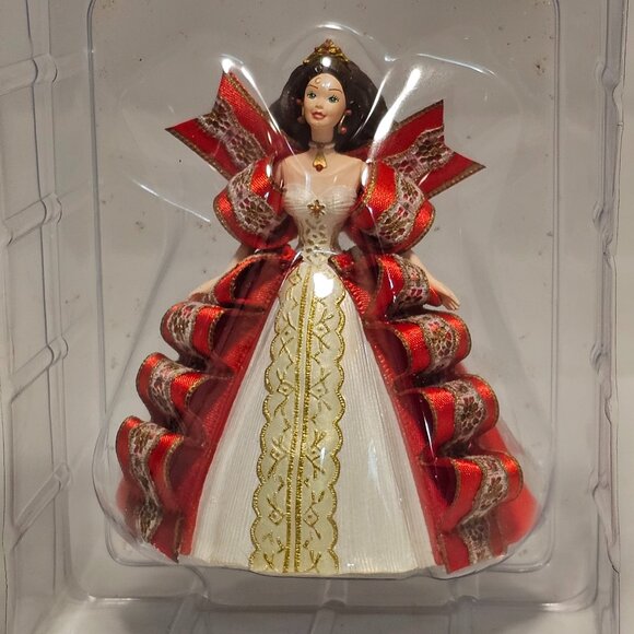Hallmark Keepsake Ornament Holiday Barbie 1997 - Picture 3 of 7
